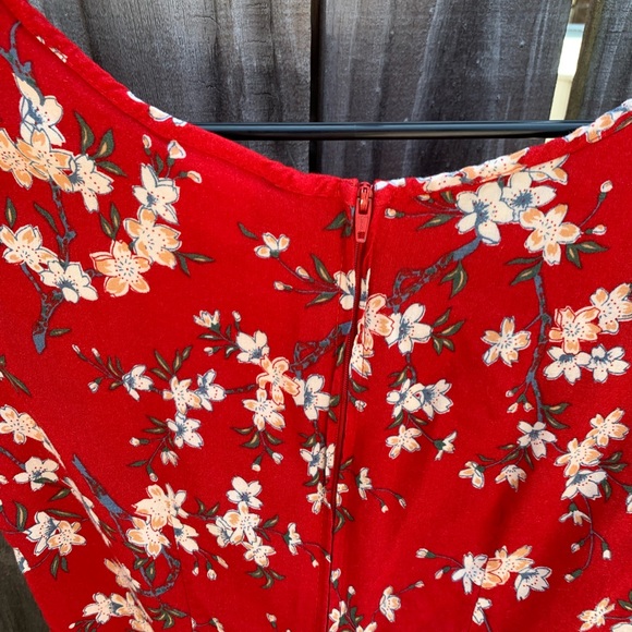 Early 2000's Floral Cargos - Small petite